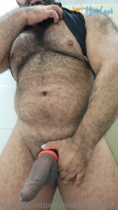 5764157