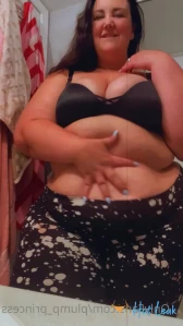 4927943