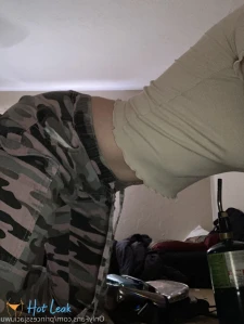 6167493