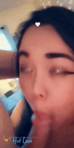 10600310