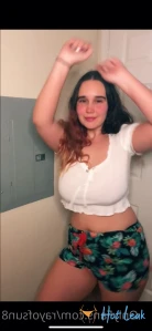 4548316