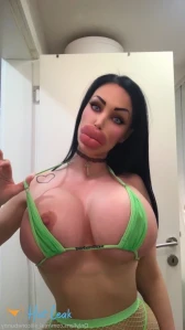 5809808