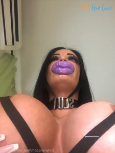 5809885
