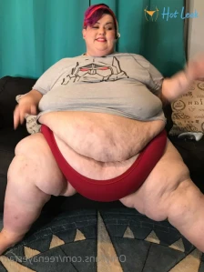 7895696