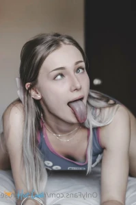 5803894