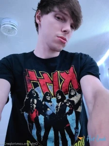 2745893