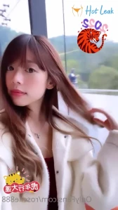 4560374