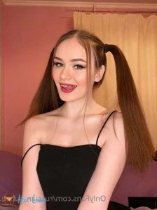 2832839
