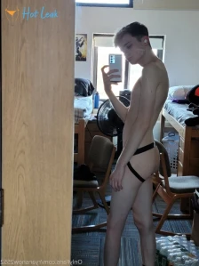 2807408