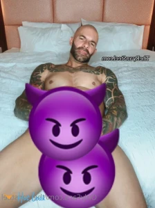 4568369