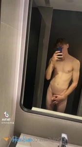 4569333