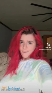 4932747