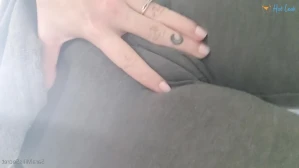 4932777