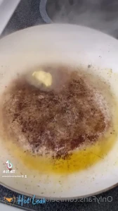 4578978