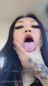 4933431