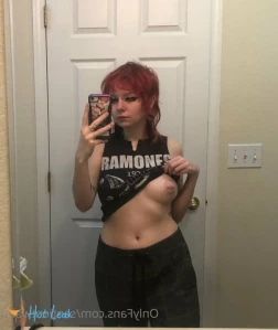 5686270