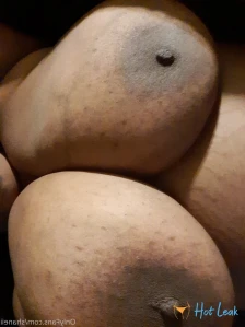 2756843