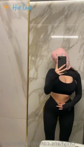 9432567