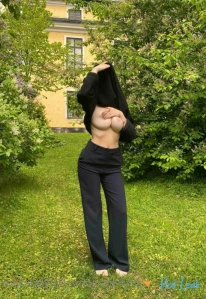 9432710