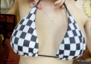 4581967