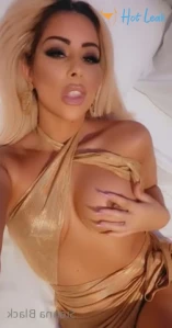 10956761