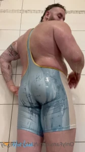 4584402