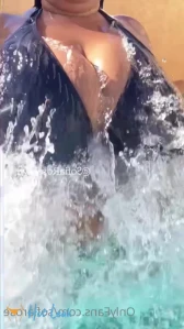4935994