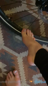 4588226