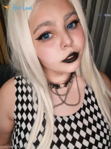 5857833