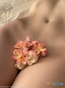 10963877