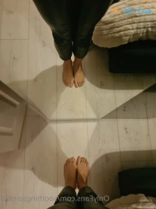 2698852
