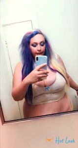 4937562