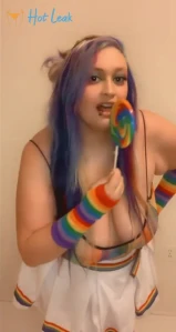 4937583