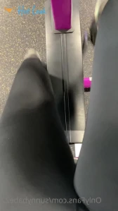 4938906