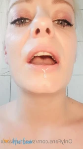 4596083