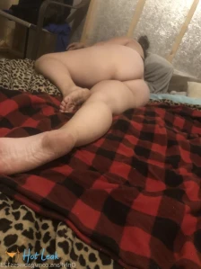 434718