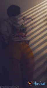 5772374