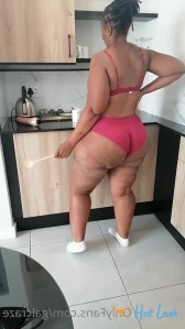1399381