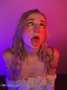 2765792