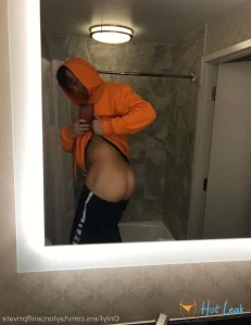 10948570