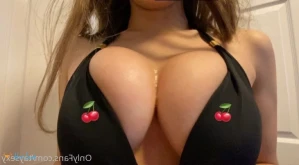 2702736