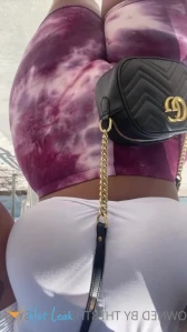 4940318