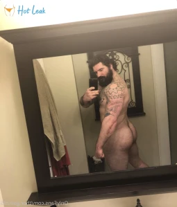 5833889