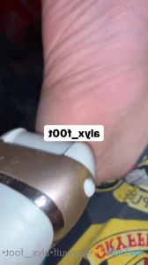 10589825