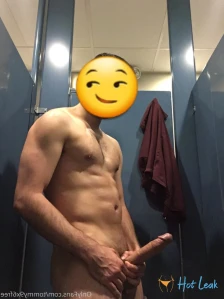 9334572