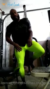 4606947