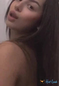 10589781