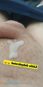 7743189