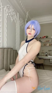 2710689
