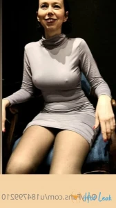 2888557